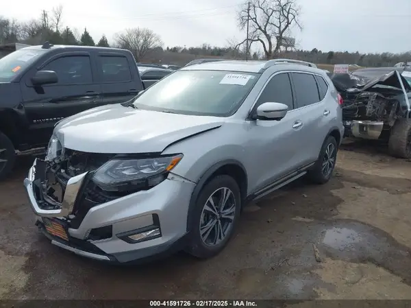 5N1AT2MV5HC870880 2017 NISSAN ROGUE - Image 2