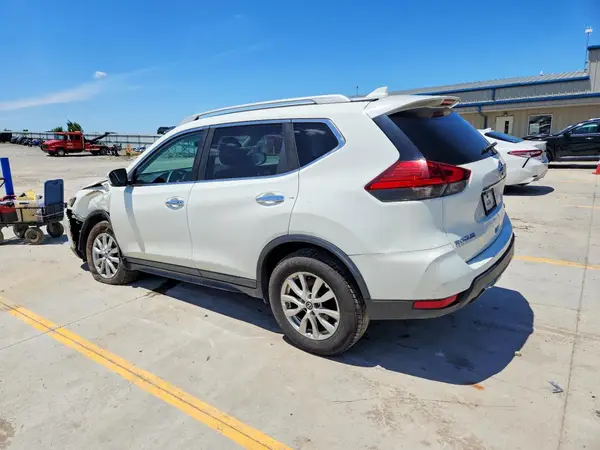 5N1AT2MV5HC874475 2017 NISSAN ROGUE - Image 2