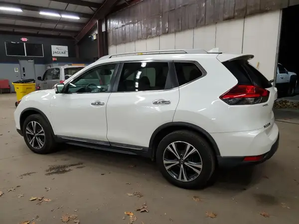5N1AT2MV5HC875223 2017 NISSAN ROGUE - Image 2