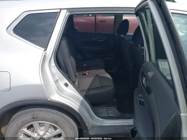 5N1AT2MV5HC879045 2017 NISSAN ROGUE - Image 8