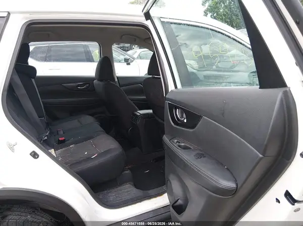 5N1AT2MV5HC882818 2017 NISSAN ROGUE - Image 8