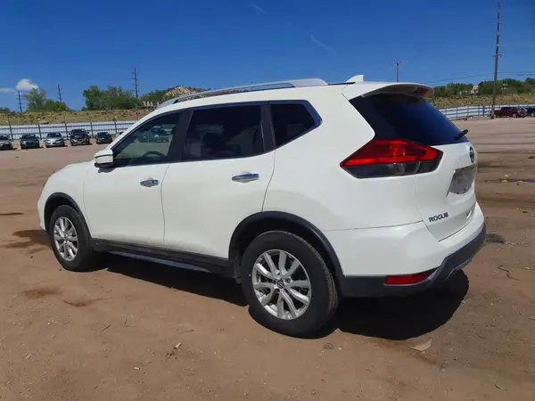 5N1AT2MV5HC883824 2017 NISSAN ROGUE - Image 2