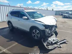 5N1AT2MV5HC885878 2017 NISSAN ROGUE