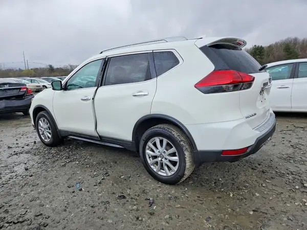 5N1AT2MV5HC886626 2017 NISSAN ROGUE - Image 2