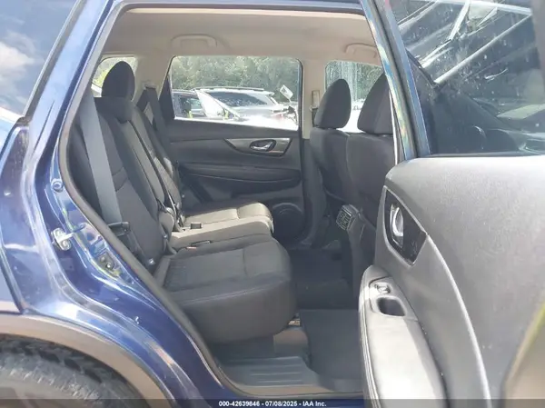 5N1AT2MV5HC887646 2017 NISSAN ROGUE - Image 8