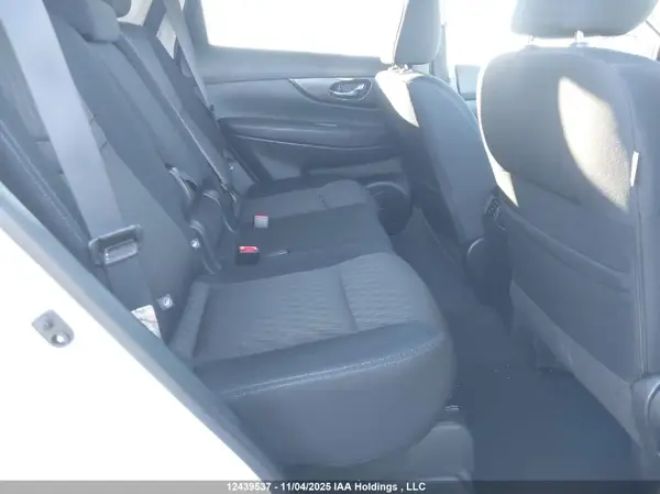 5N1AT2MV5HC889915 2017 NISSAN ROGUE - Image 8