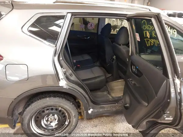 5N1AT2MV5HC891437 2017 NISSAN ROGUE - Image 8
