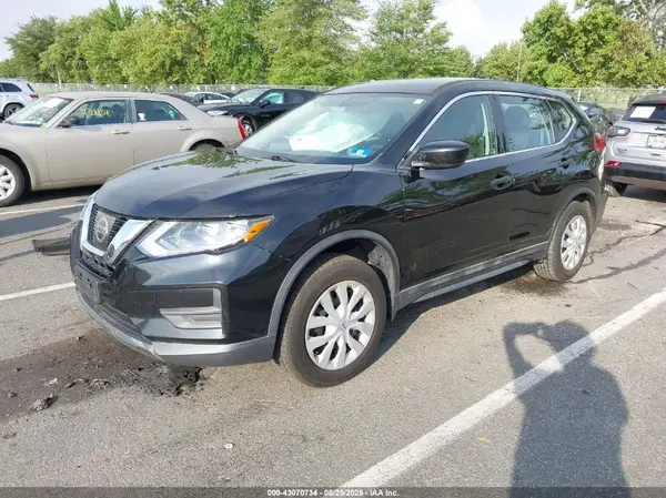 5N1AT2MV5HC894287 2017 NISSAN ROGUE - Image 2