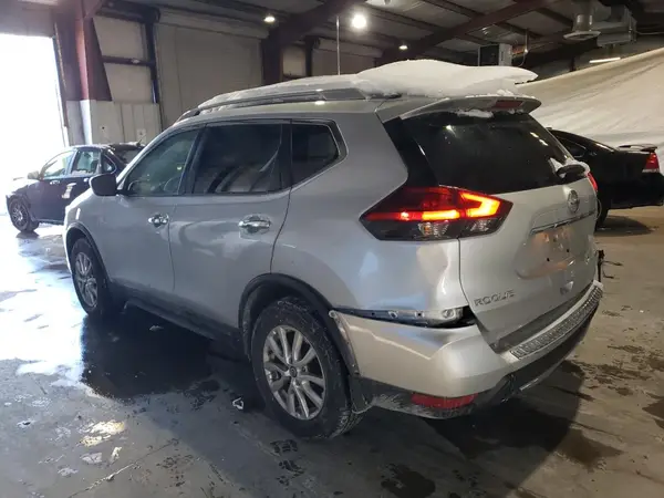 5N1AT2MV5HC895200 2017 NISSAN ROGUE - Image 2