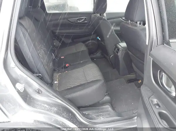 5N1AT2MV5JC703537 2018 NISSAN ROGUE - Image 8