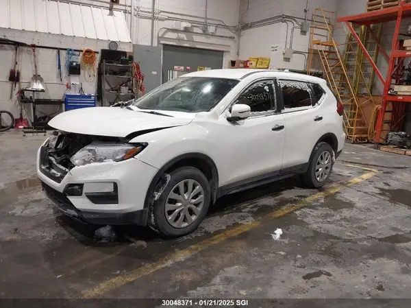 5N1AT2MV5JC708303 2018 NISSAN ROGUE - Image 2