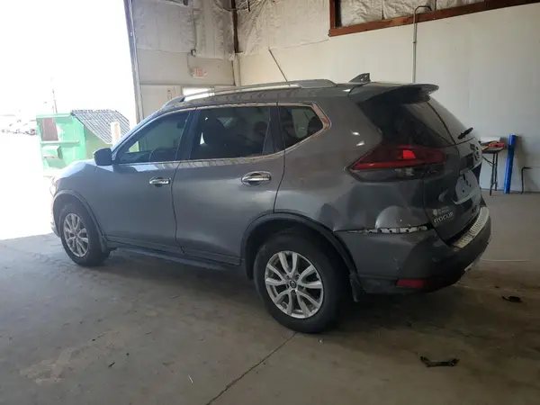 5N1AT2MV5JC715283 2018 NISSAN ROGUE - Image 2