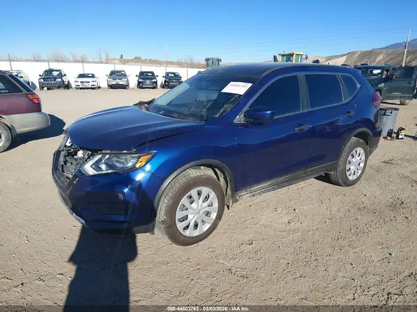 5N1AT2MV5JC716790 2018 NISSAN ROGUE - Image 2