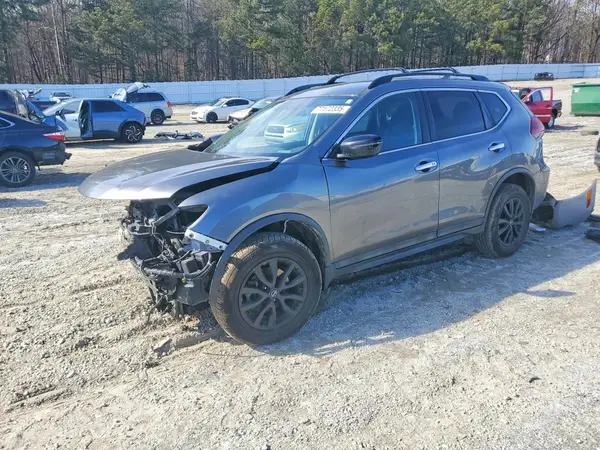 5N1AT2MV5JC724548 2018 NISSAN ROGUE - Image 1