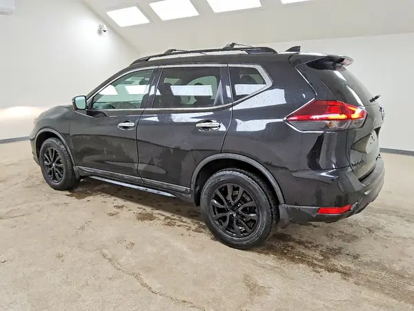 5N1AT2MV5JC726798 2018 NISSAN ROGUE - Image 2