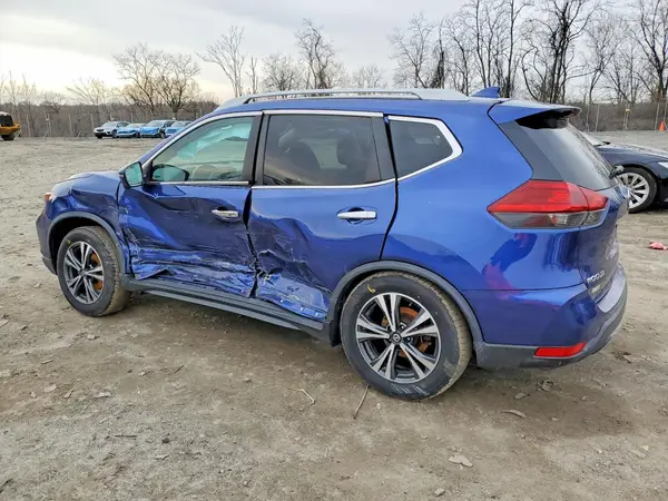 5N1AT2MV5JC731709 2018 NISSAN ROGUE - Image 2