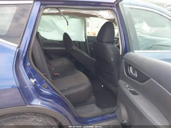 5N1AT2MV5JC731841 2018 NISSAN ROGUE - Image 8