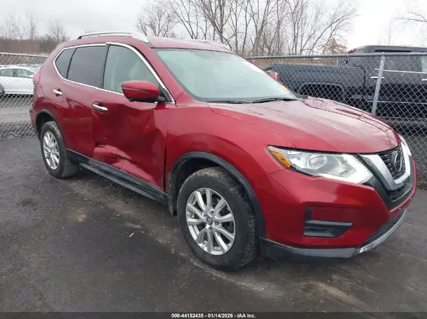 5N1AT2MV5JC736795 2018 NISSAN ROGUE - Image 1