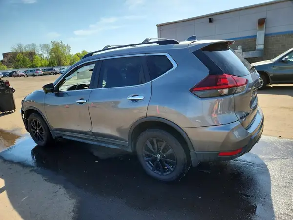 5N1AT2MV5JC753838 2018 NISSAN ROGUE - Image 2