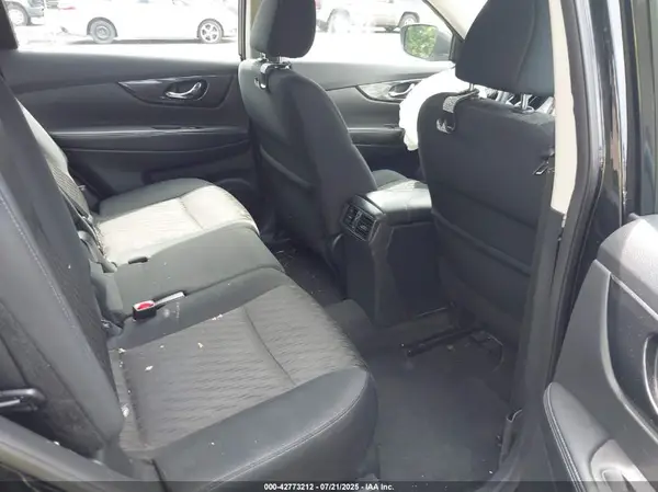 5N1AT2MV5JC754892 2018 NISSAN ROGUE - Image 8