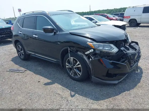 5N1AT2MV5JC760434 2018 NISSAN ROGUE - Image 1