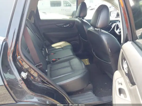 5N1AT2MV5JC760434 2018 NISSAN ROGUE - Image 8