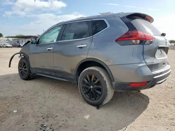 5N1AT2MV5JC764158 2018 NISSAN ROGUE - Image 2