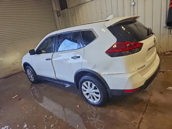 5N1AT2MV5JC764631 2018 NISSAN ROGUE - Image 2