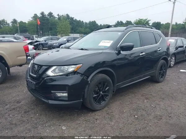 5N1AT2MV5JC767920 2018 NISSAN ROGUE - Image 2