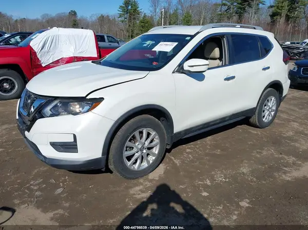 5N1AT2MV5JC772034 2018 NISSAN ROGUE - Image 2