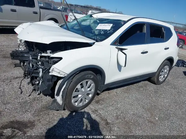 5N1AT2MV5JC773927 2018 NISSAN ROGUE - Image 2