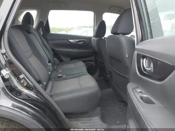 5N1AT2MV5JC779646 2018 NISSAN ROGUE - Image 8