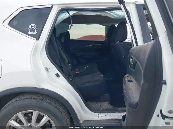 5N1AT2MV5JC780702 2018 NISSAN ROGUE - Image 8