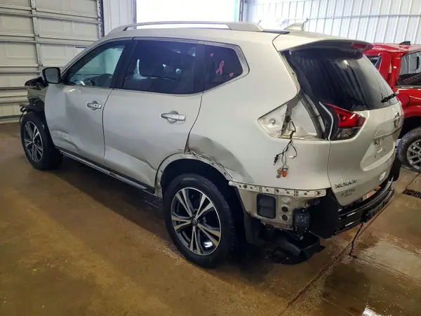 5N1AT2MV5JC784314 2018 NISSAN ROGUE - Image 2