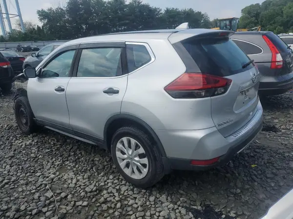 5N1AT2MV5JC789268 2018 NISSAN ROGUE - Image 2