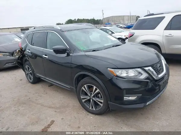 5N1AT2MV5JC793367 2018 NISSAN ROGUE - Image 1