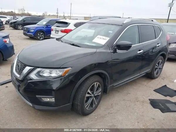 5N1AT2MV5JC793367 2018 NISSAN ROGUE - Image 2