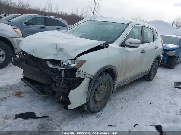 5N1AT2MV5JC799976 2018 NISSAN ROGUE - Image 2