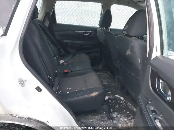 5N1AT2MV5JC799976 2018 NISSAN ROGUE - Image 8