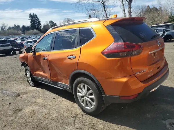 5N1AT2MV5JC804013 2018 NISSAN ROGUE - Image 2