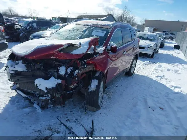 5N1AT2MV5JC804089 2018 NISSAN ROGUE - Image 2