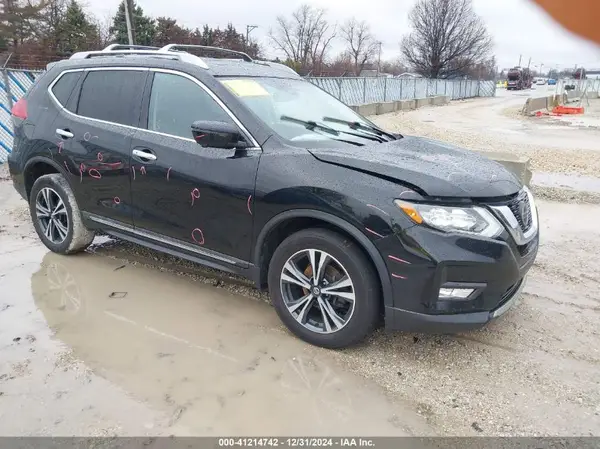 5N1AT2MV5JC804139 2018 NISSAN ROGUE - Image 1