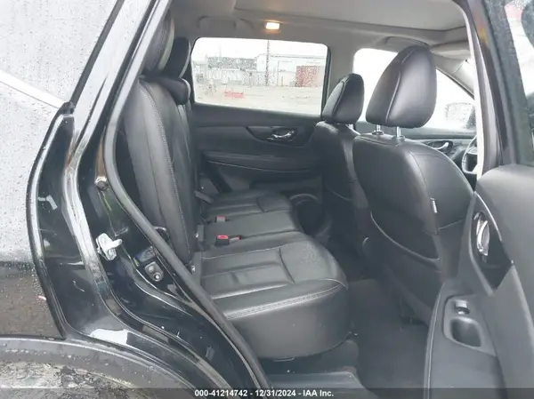 5N1AT2MV5JC804139 2018 NISSAN ROGUE - Image 8