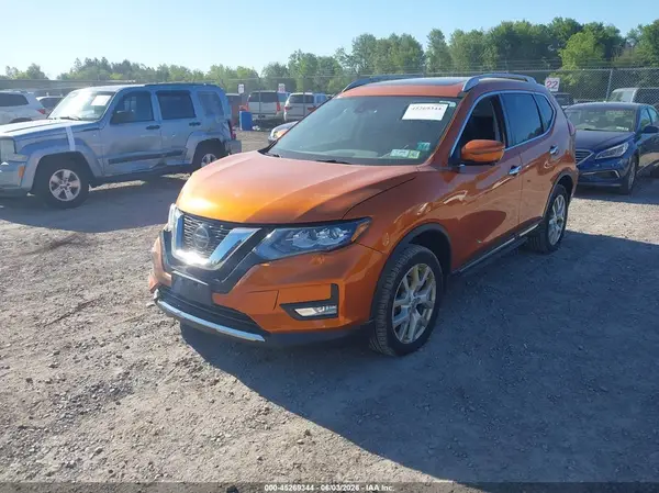 5N1AT2MV5JC804495 2018 NISSAN ROGUE - Image 2