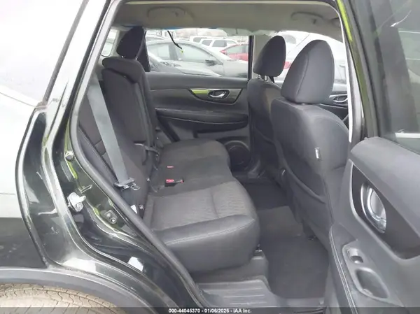 5N1AT2MV5JC805291 2018 NISSAN ROGUE - Image 8