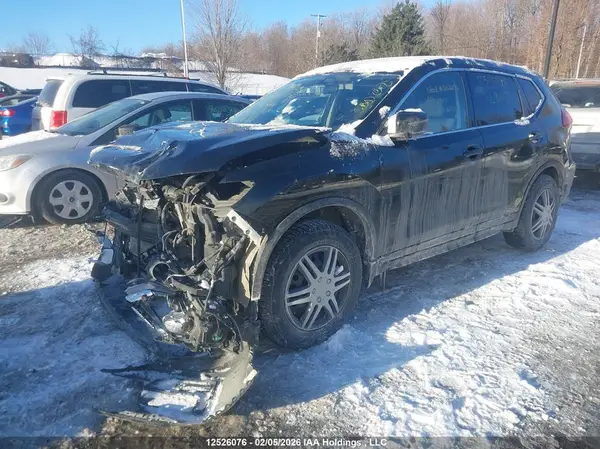 5N1AT2MV5JC810250 2018 NISSAN ROGUE - Image 2