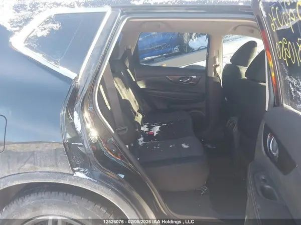 5N1AT2MV5JC810250 2018 NISSAN ROGUE - Image 8