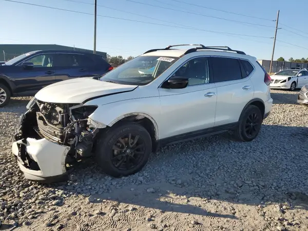 5N1AT2MV5JC814007 2018 NISSAN ROGUE - Image 1