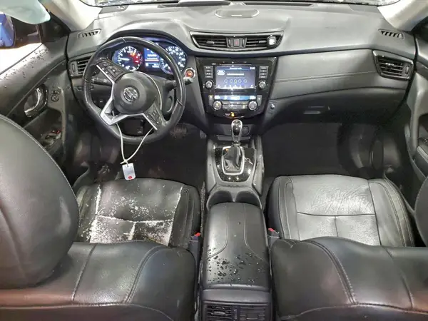5N1AT2MV5JC814086 2018 NISSAN ROGUE - Image 8