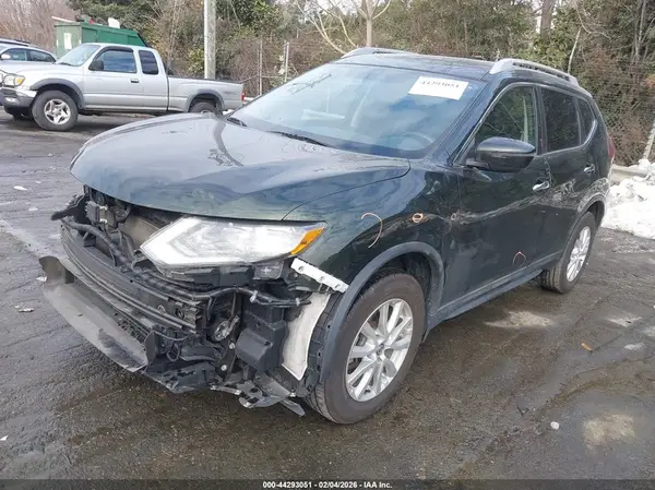 5N1AT2MV5JC835973 2018 NISSAN ROGUE - Image 2